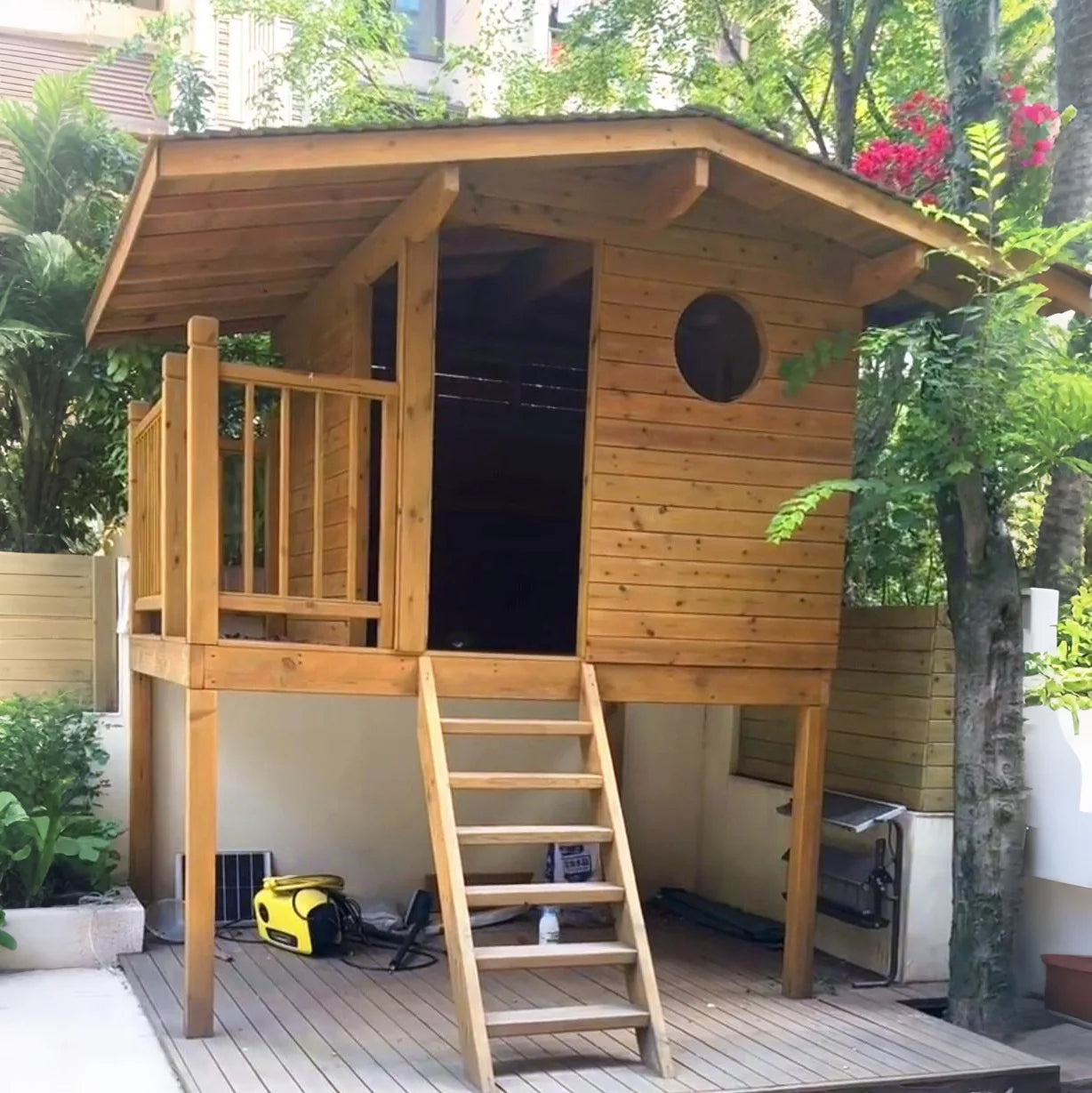 Kindergarten Playhouse Outdoor Assembly Slide Tree House Children Climbing Cabin Mobile Garden Gazebo Wooden House
