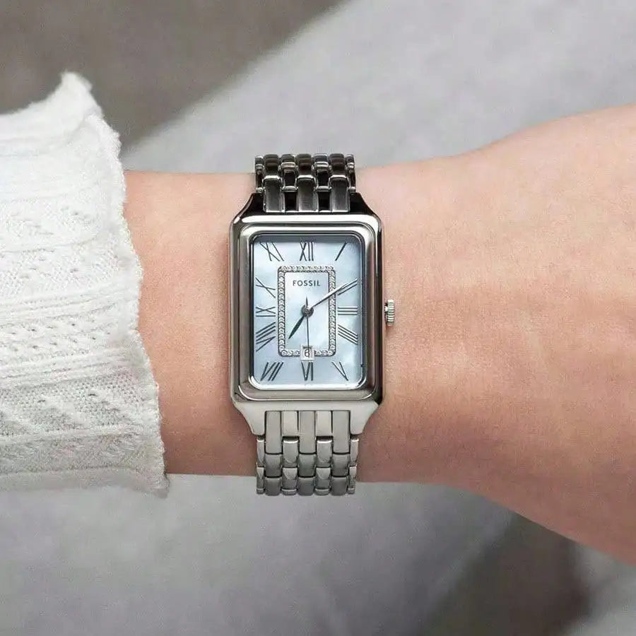 Fossil Watches for Woman Quartz Watch - 26mm Dial Stainless Steel Watch Strap, Fashion Simple Style Suitable for Daily Wear